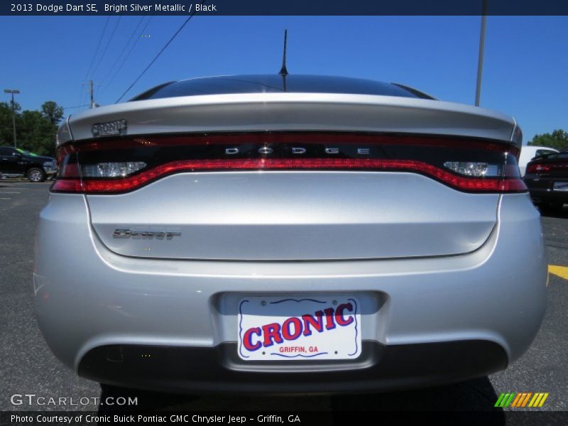 Bright Silver Metallic / Black 2013 Dodge Dart SE