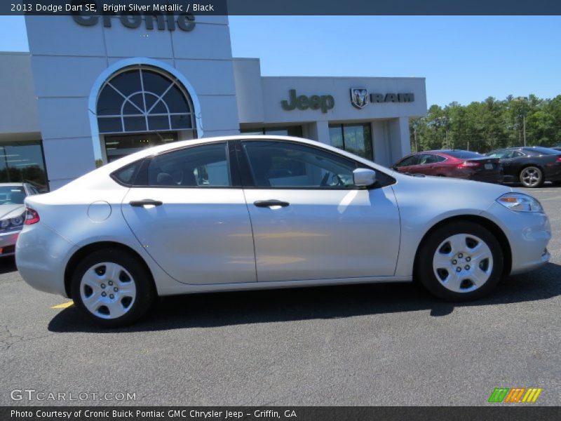 Bright Silver Metallic / Black 2013 Dodge Dart SE