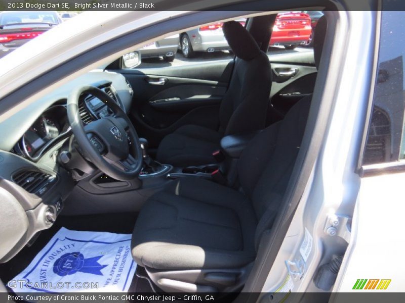 Bright Silver Metallic / Black 2013 Dodge Dart SE