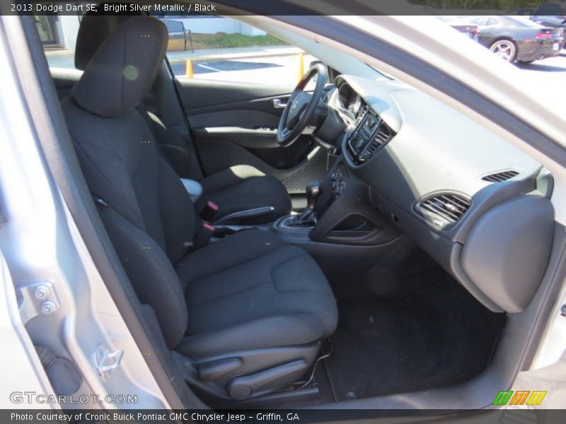 Bright Silver Metallic / Black 2013 Dodge Dart SE