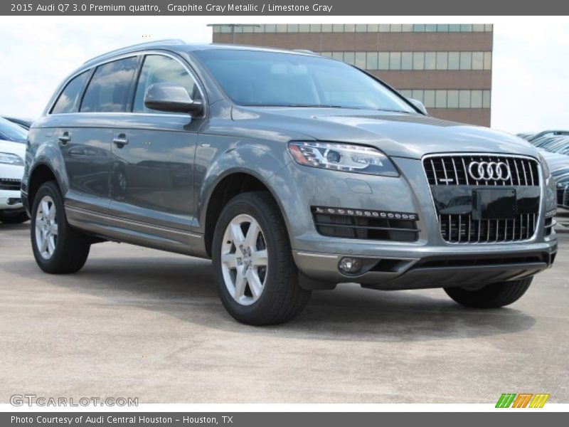 Front 3/4 View of 2015 Q7 3.0 Premium quattro