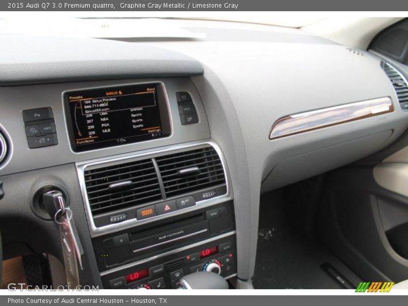 Graphite Gray Metallic / Limestone Gray 2015 Audi Q7 3.0 Premium quattro