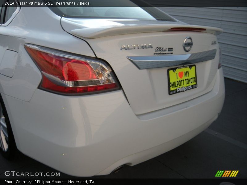 Pearl White / Beige 2014 Nissan Altima 3.5 SL