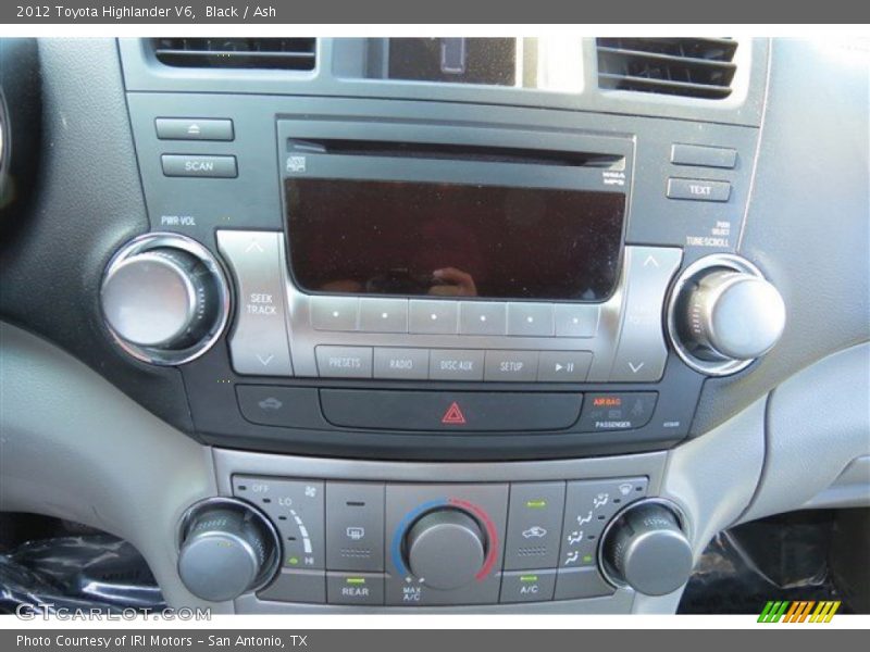 Black / Ash 2012 Toyota Highlander V6