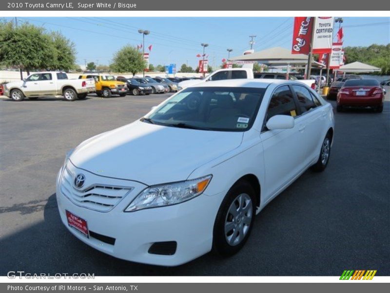 Super White / Bisque 2010 Toyota Camry LE
