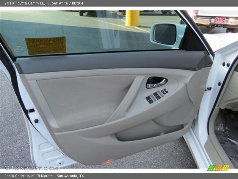 Super White / Bisque 2010 Toyota Camry LE