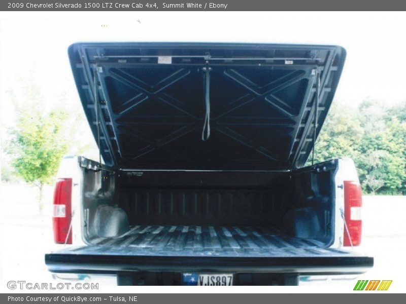 Summit White / Ebony 2009 Chevrolet Silverado 1500 LTZ Crew Cab 4x4