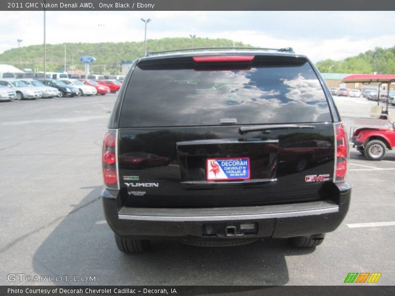 Onyx Black / Ebony 2011 GMC Yukon Denali AWD