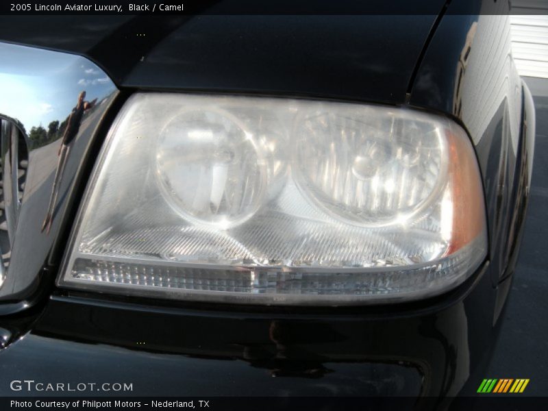 Black / Camel 2005 Lincoln Aviator Luxury