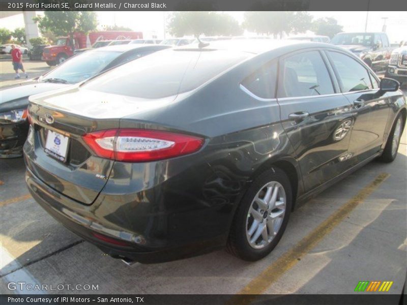 Guard Metallic / Charcoal Black 2015 Ford Fusion SE