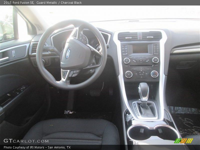 Guard Metallic / Charcoal Black 2015 Ford Fusion SE