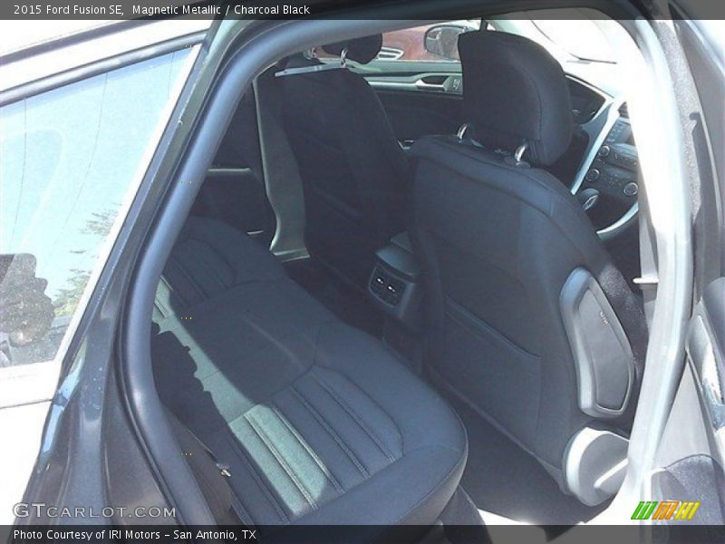 Magnetic Metallic / Charcoal Black 2015 Ford Fusion SE
