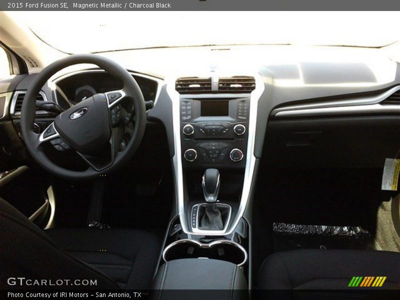 Magnetic Metallic / Charcoal Black 2015 Ford Fusion SE