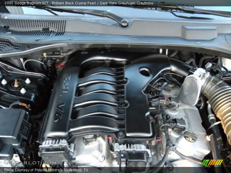 Brilliant Black Crystal Pearl / Dark Slate Gray/Light Graystone 2005 Dodge Magnum SXT