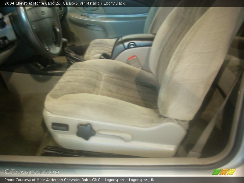 Galaxy Silver Metallic / Ebony Black 2004 Chevrolet Monte Carlo LS