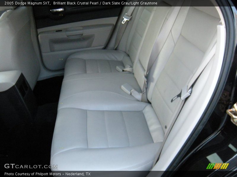 Brilliant Black Crystal Pearl / Dark Slate Gray/Light Graystone 2005 Dodge Magnum SXT