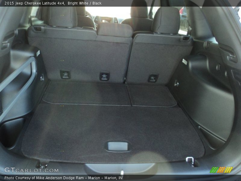 Bright White / Black 2015 Jeep Cherokee Latitude 4x4
