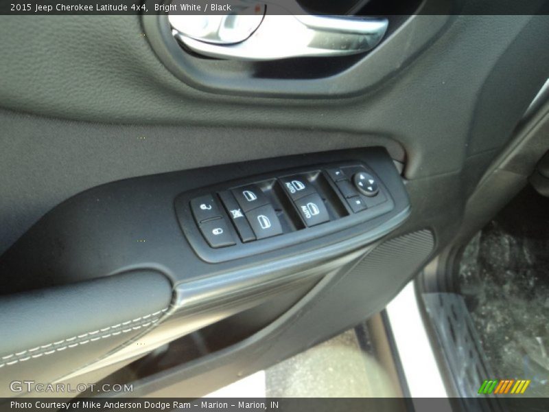 Bright White / Black 2015 Jeep Cherokee Latitude 4x4