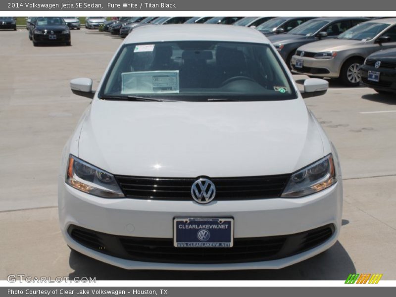 Pure White / Titan Black 2014 Volkswagen Jetta SE Sedan