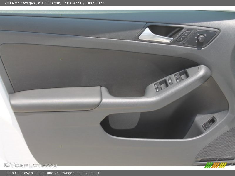 Pure White / Titan Black 2014 Volkswagen Jetta SE Sedan