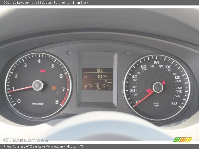 Pure White / Titan Black 2014 Volkswagen Jetta SE Sedan