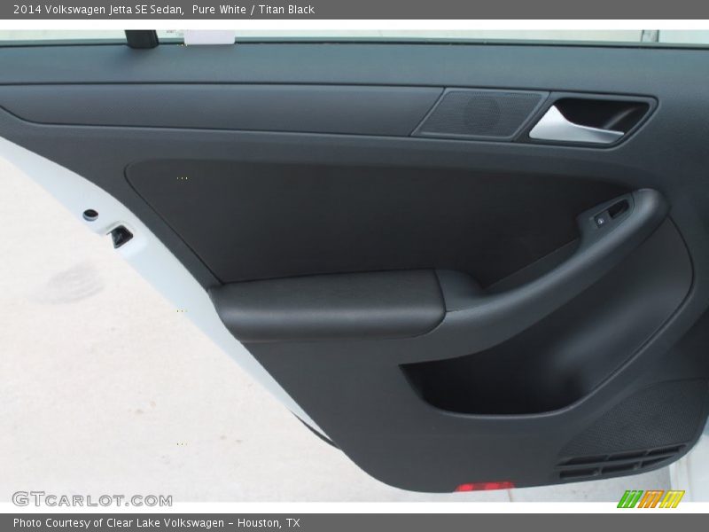 Pure White / Titan Black 2014 Volkswagen Jetta SE Sedan