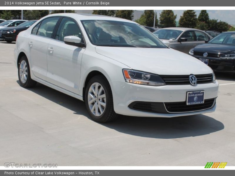 Pure White / Cornsilk Beige 2014 Volkswagen Jetta SE Sedan