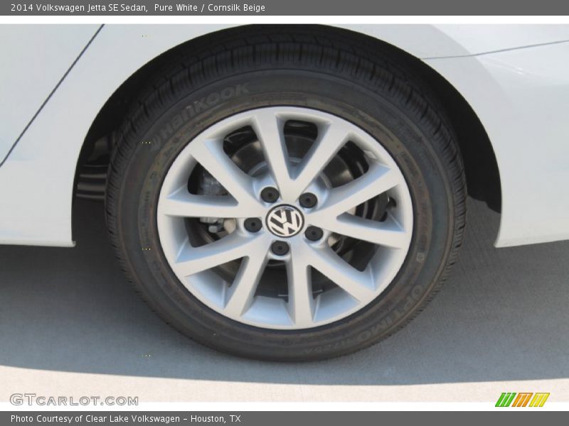 Pure White / Cornsilk Beige 2014 Volkswagen Jetta SE Sedan