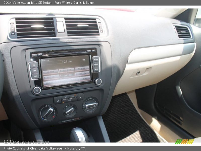 Pure White / Cornsilk Beige 2014 Volkswagen Jetta SE Sedan