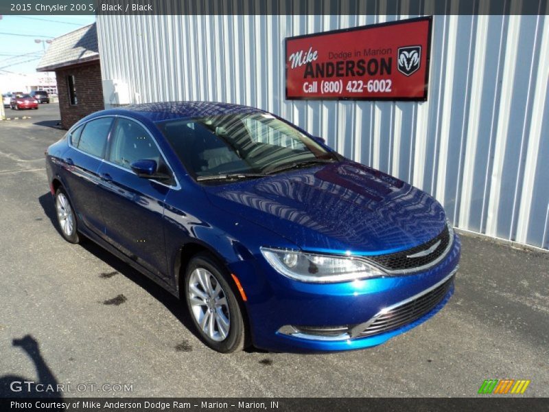 Black / Black 2015 Chrysler 200 S