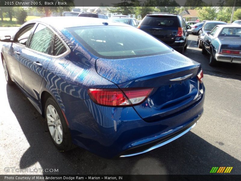 Black / Black 2015 Chrysler 200 S