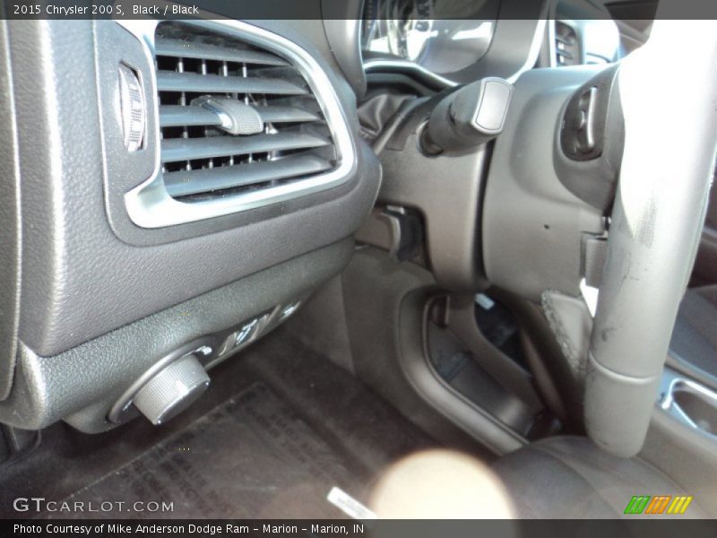 Black / Black 2015 Chrysler 200 S