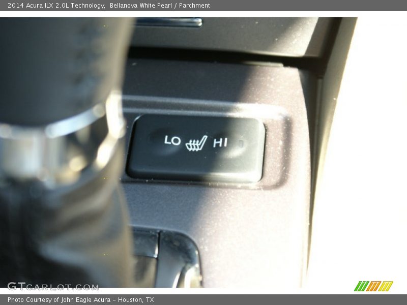 Bellanova White Pearl / Parchment 2014 Acura ILX 2.0L Technology