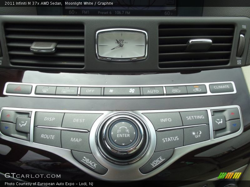 Moonlight White / Graphite 2011 Infiniti M 37x AWD Sedan