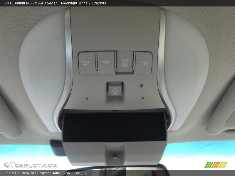 Moonlight White / Graphite 2011 Infiniti M 37x AWD Sedan