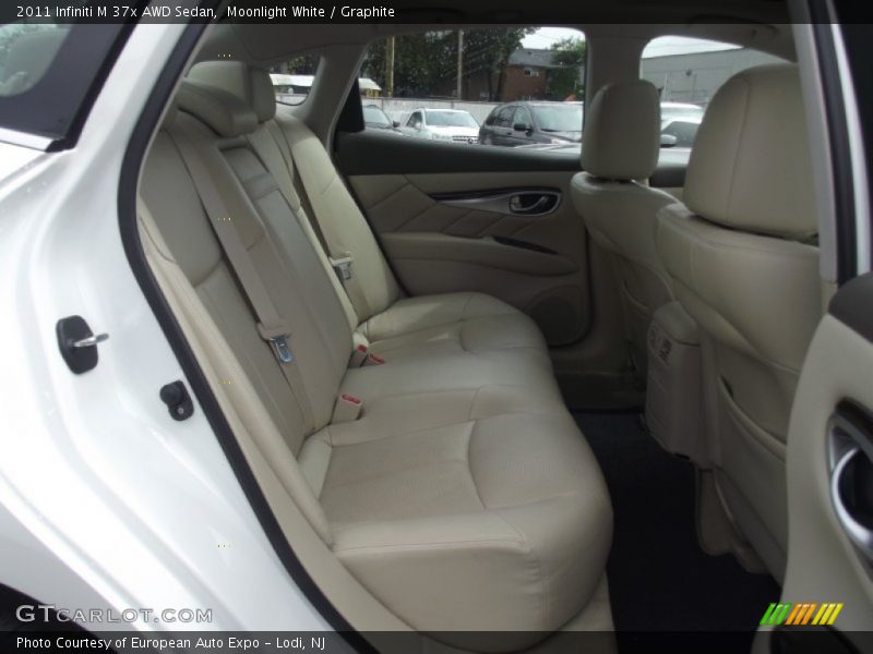 Moonlight White / Graphite 2011 Infiniti M 37x AWD Sedan