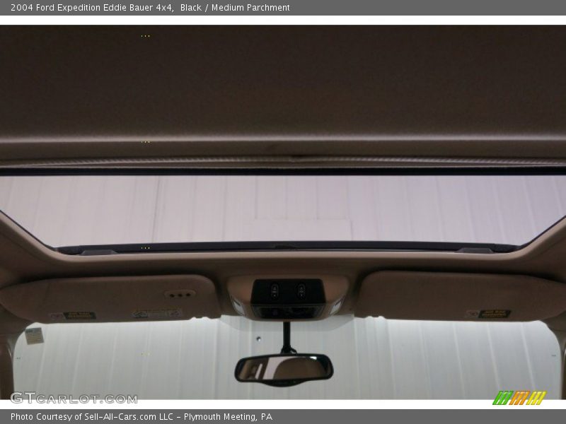 Black / Medium Parchment 2004 Ford Expedition Eddie Bauer 4x4