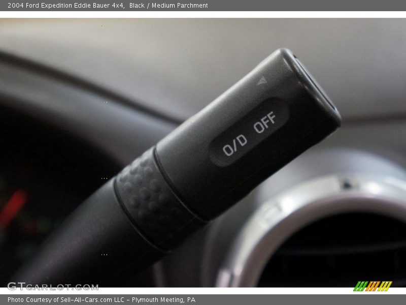 Black / Medium Parchment 2004 Ford Expedition Eddie Bauer 4x4