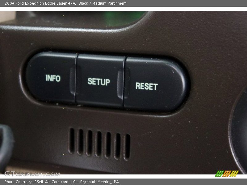 Black / Medium Parchment 2004 Ford Expedition Eddie Bauer 4x4