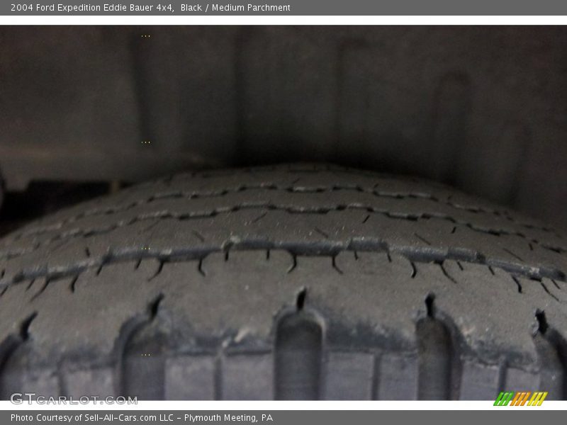Black / Medium Parchment 2004 Ford Expedition Eddie Bauer 4x4