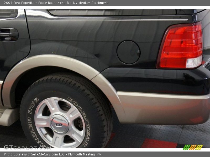 Black / Medium Parchment 2004 Ford Expedition Eddie Bauer 4x4