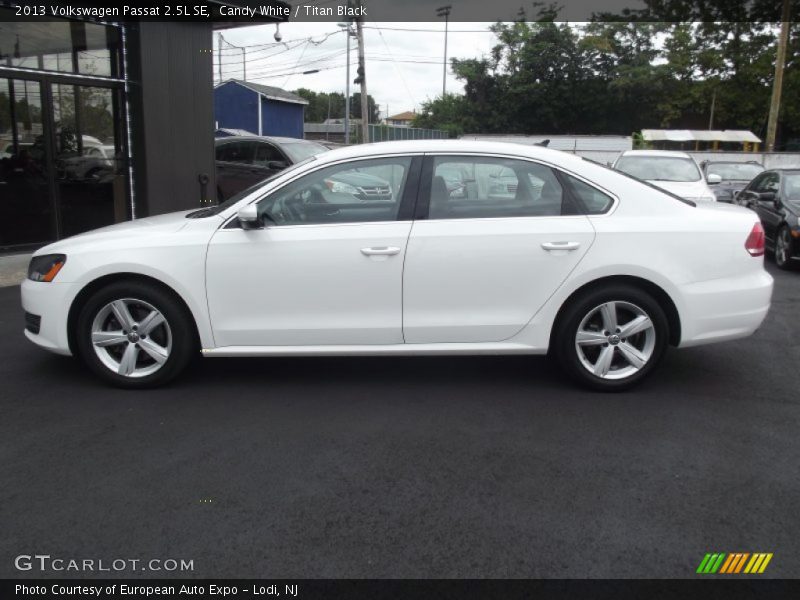Candy White / Titan Black 2013 Volkswagen Passat 2.5L SE
