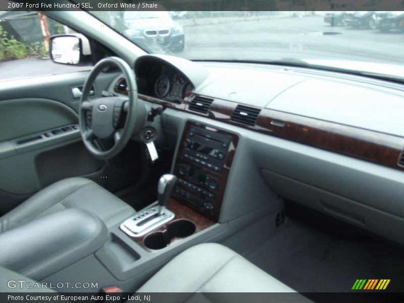 Oxford White / Shale 2007 Ford Five Hundred SEL