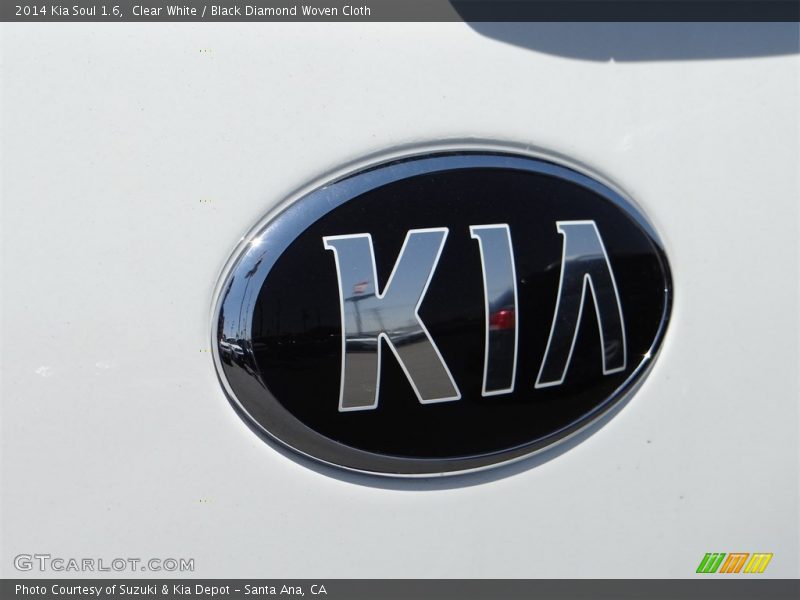 Clear White / Black Diamond Woven Cloth 2014 Kia Soul 1.6