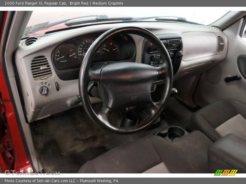 Bright Red / Medium Graphite 2000 Ford Ranger XL Regular Cab