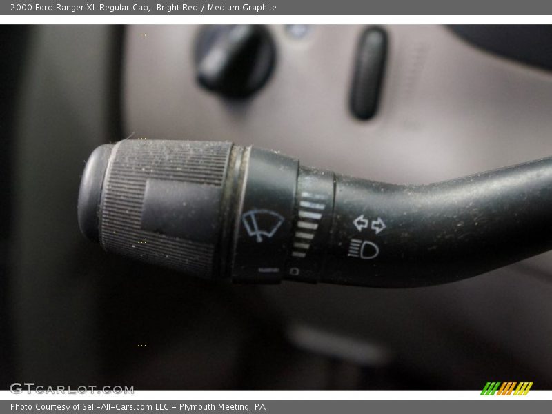 Bright Red / Medium Graphite 2000 Ford Ranger XL Regular Cab