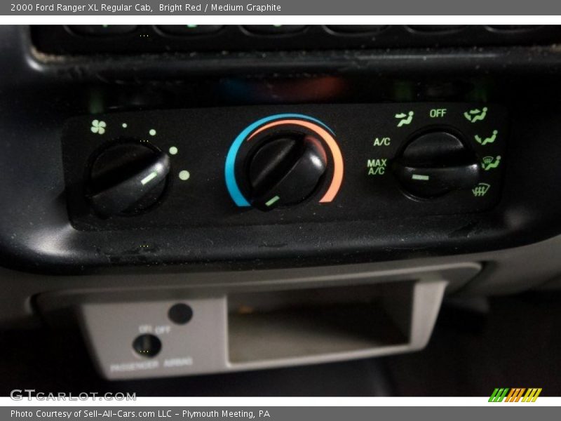 Bright Red / Medium Graphite 2000 Ford Ranger XL Regular Cab