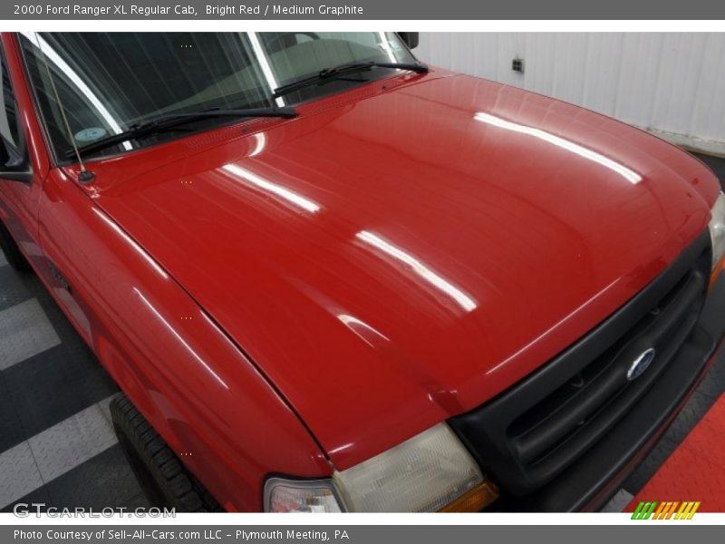 Bright Red / Medium Graphite 2000 Ford Ranger XL Regular Cab