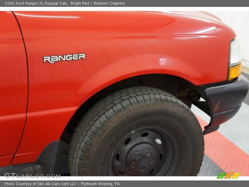 Bright Red / Medium Graphite 2000 Ford Ranger XL Regular Cab