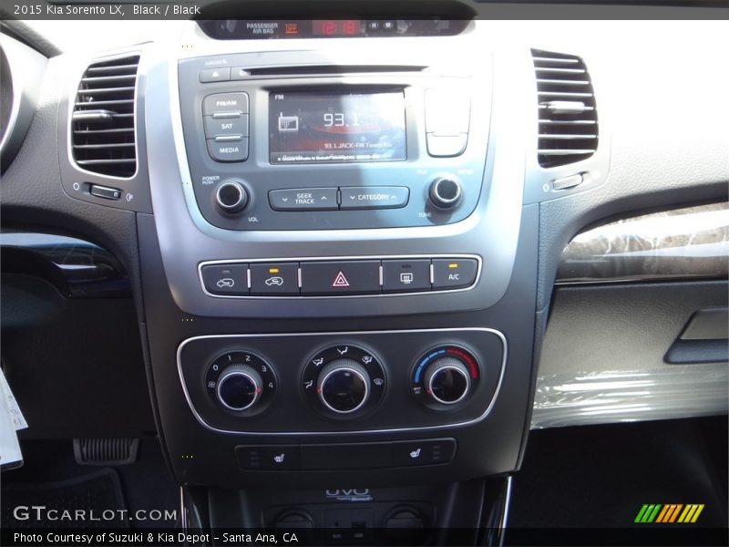 Black / Black 2015 Kia Sorento LX